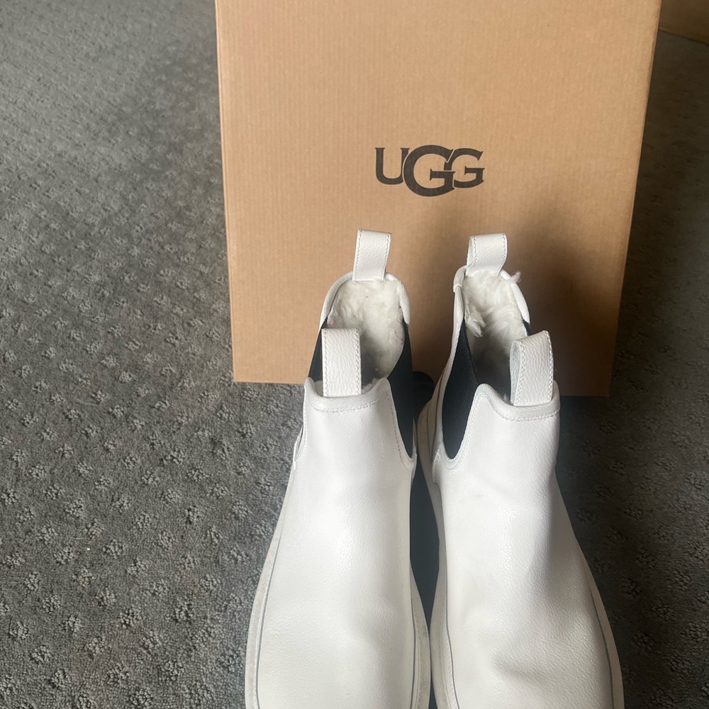 UGG White Neumel Platform Chelsea Boots